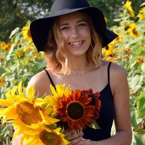 Meet your Posher, Madison